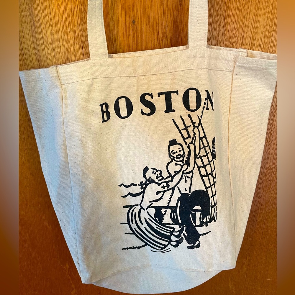 NWT Marc Jacobs Boston canvas tote from Newbury Street pop up shop! Rare gem